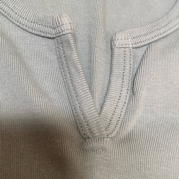 Brandy Melville Ashlyn sage green v notch front detail short sleeve tee crop top - Picture 2 of 3